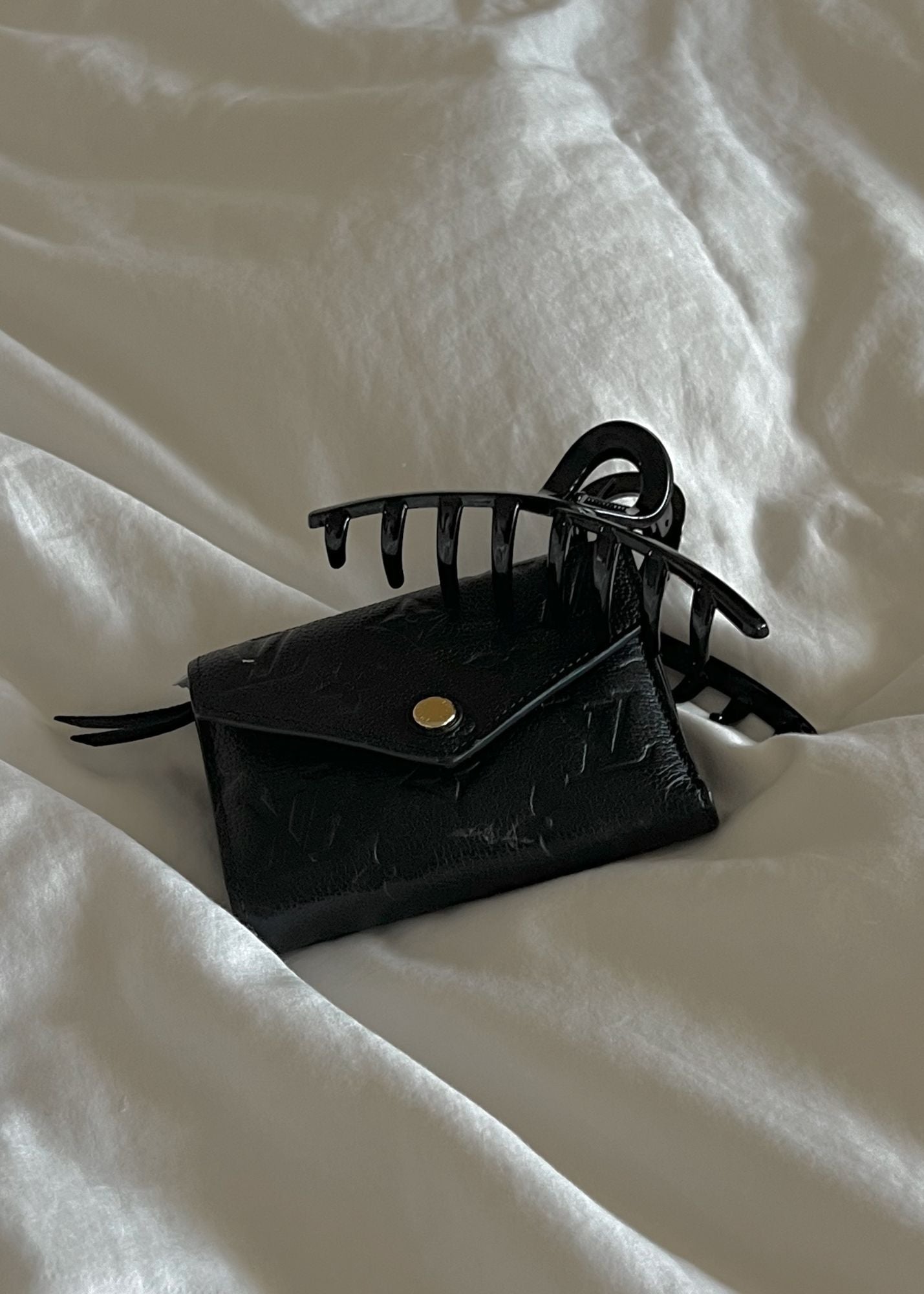 【匿名配送】POTETE コフレ 3heart clip 黒 Chic & Minimalistic Claw Clips | Acrasia